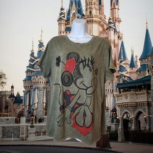 Disney Parks Minnie Mouse Olive Green T-Shirt. Size 1X